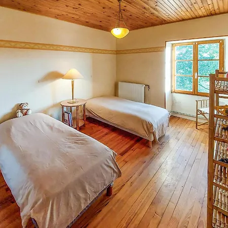 Holiday home 4 Bedroom Beautiful In *