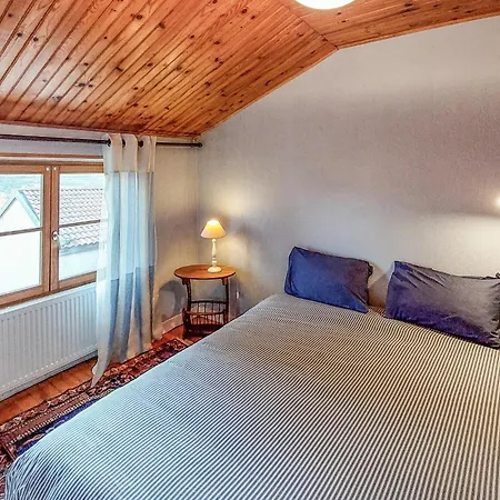 4 Bedroom Beautiful In *